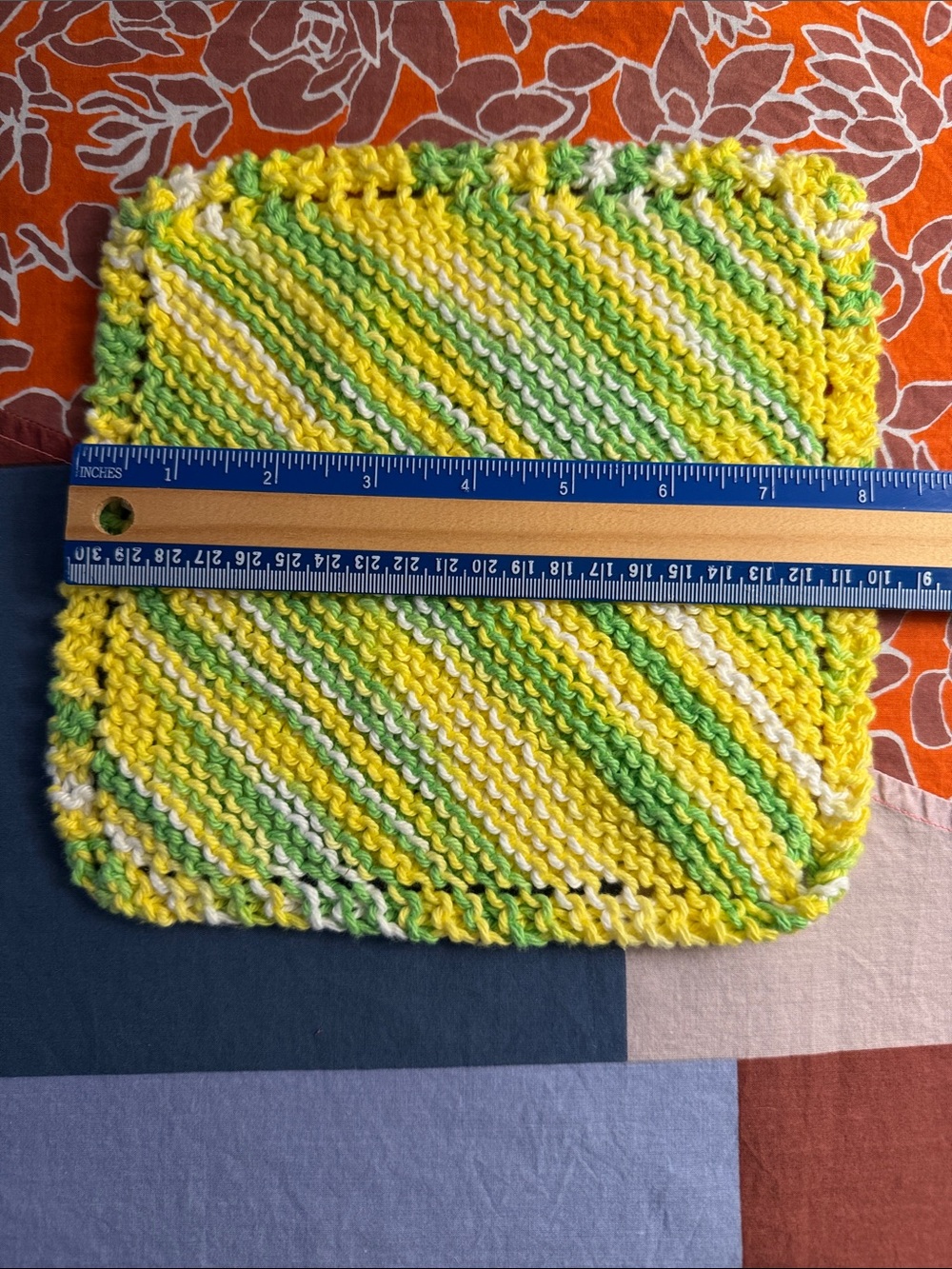 Hand knitted Washcloth - Picture 3 of 4